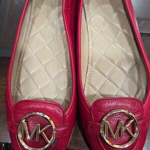 Micheal kors Red flats
